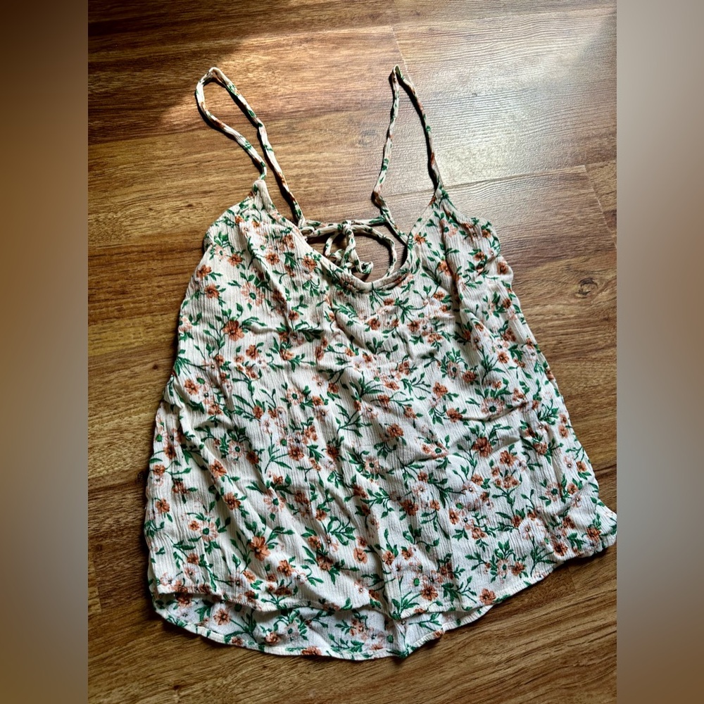 Timing floral top